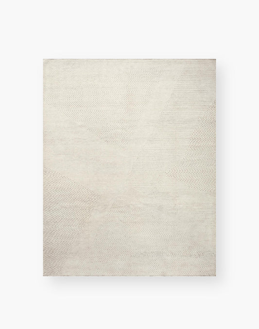 Hand Knotted Rug in Ivory.