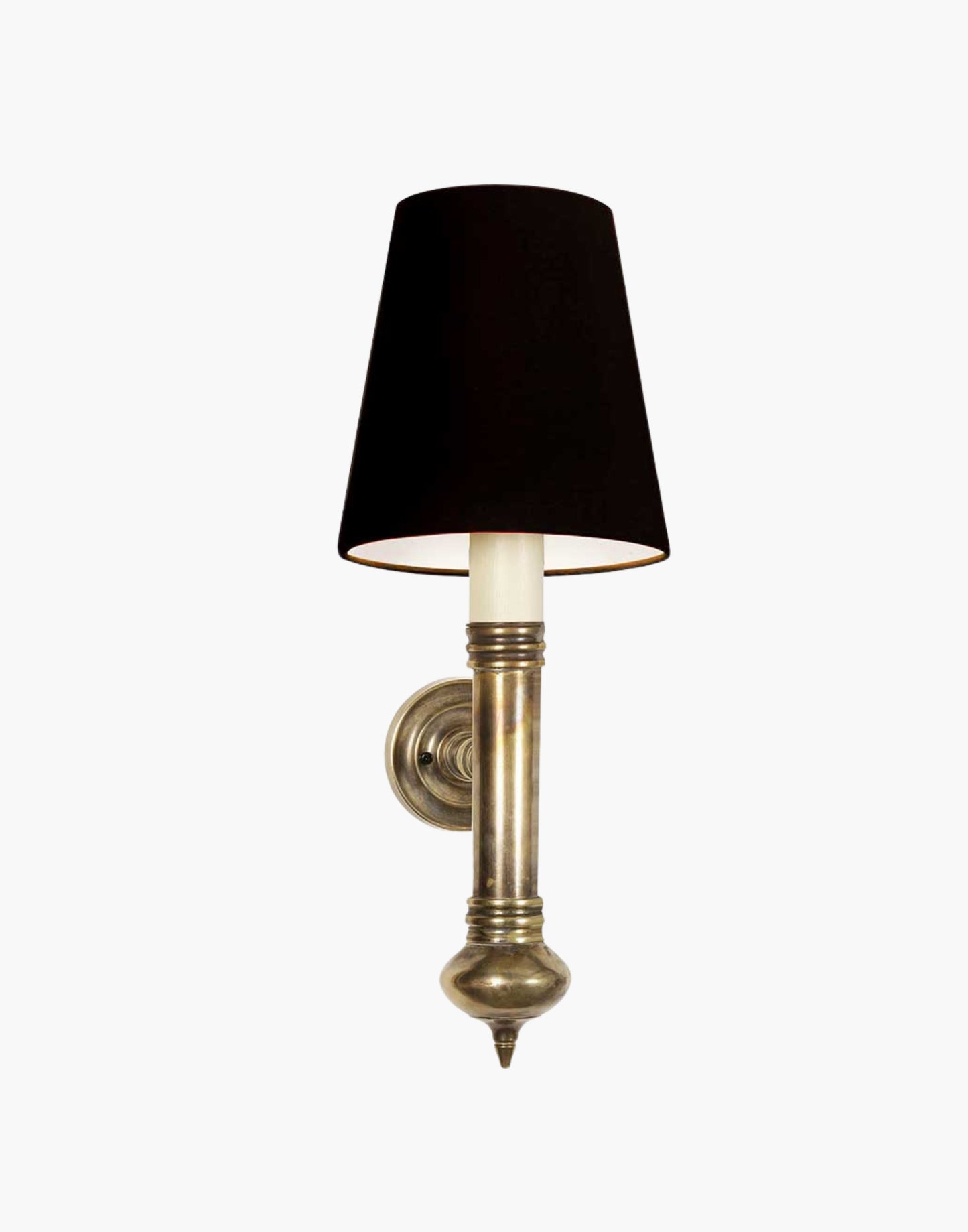 Single Wall Sconce in cast brass, small period-style wall light suitable for mirrors or artwork.