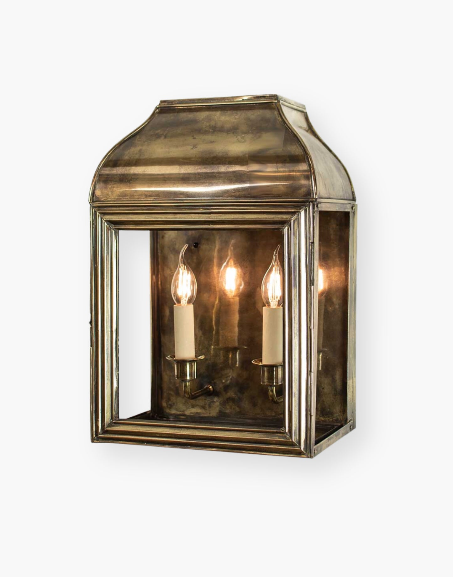 Wall lantern in solid brass, mid-Victorian American colonial style exterior light inspired by New York brownstones.