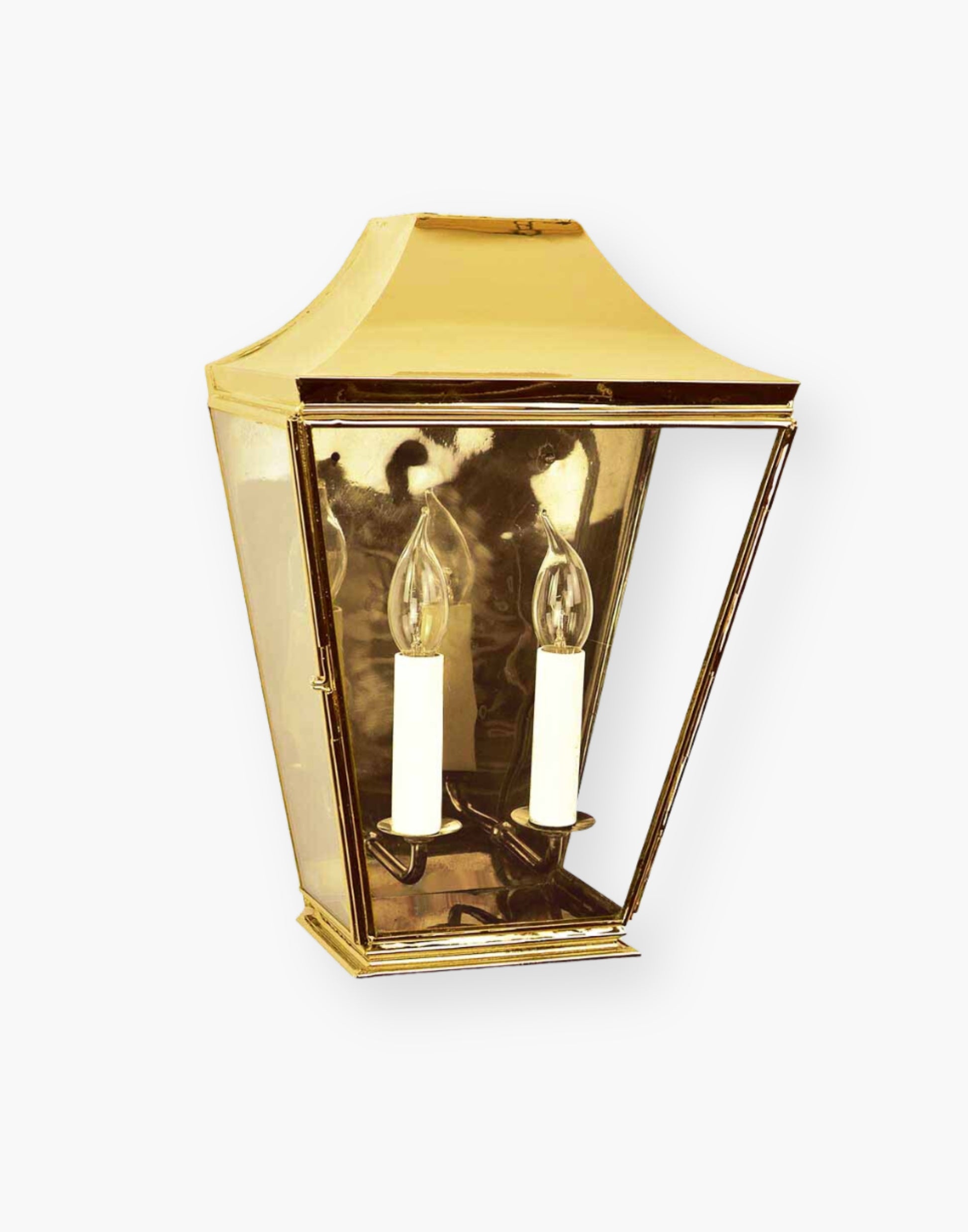 Exquisite solid brass outdoor lighting fixture with IP23 rating.