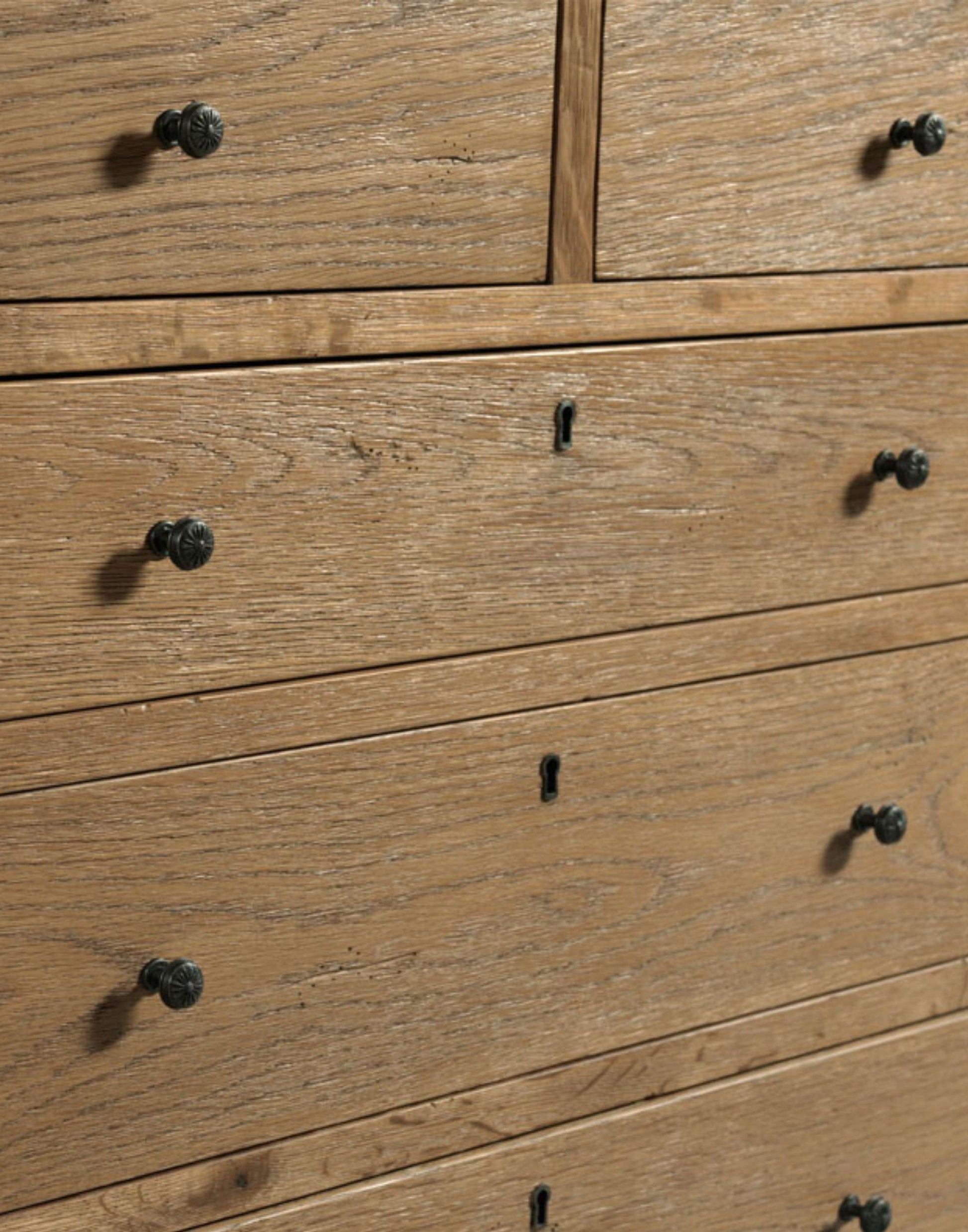 Solid Oak & Veneer 5 Drawer Chest