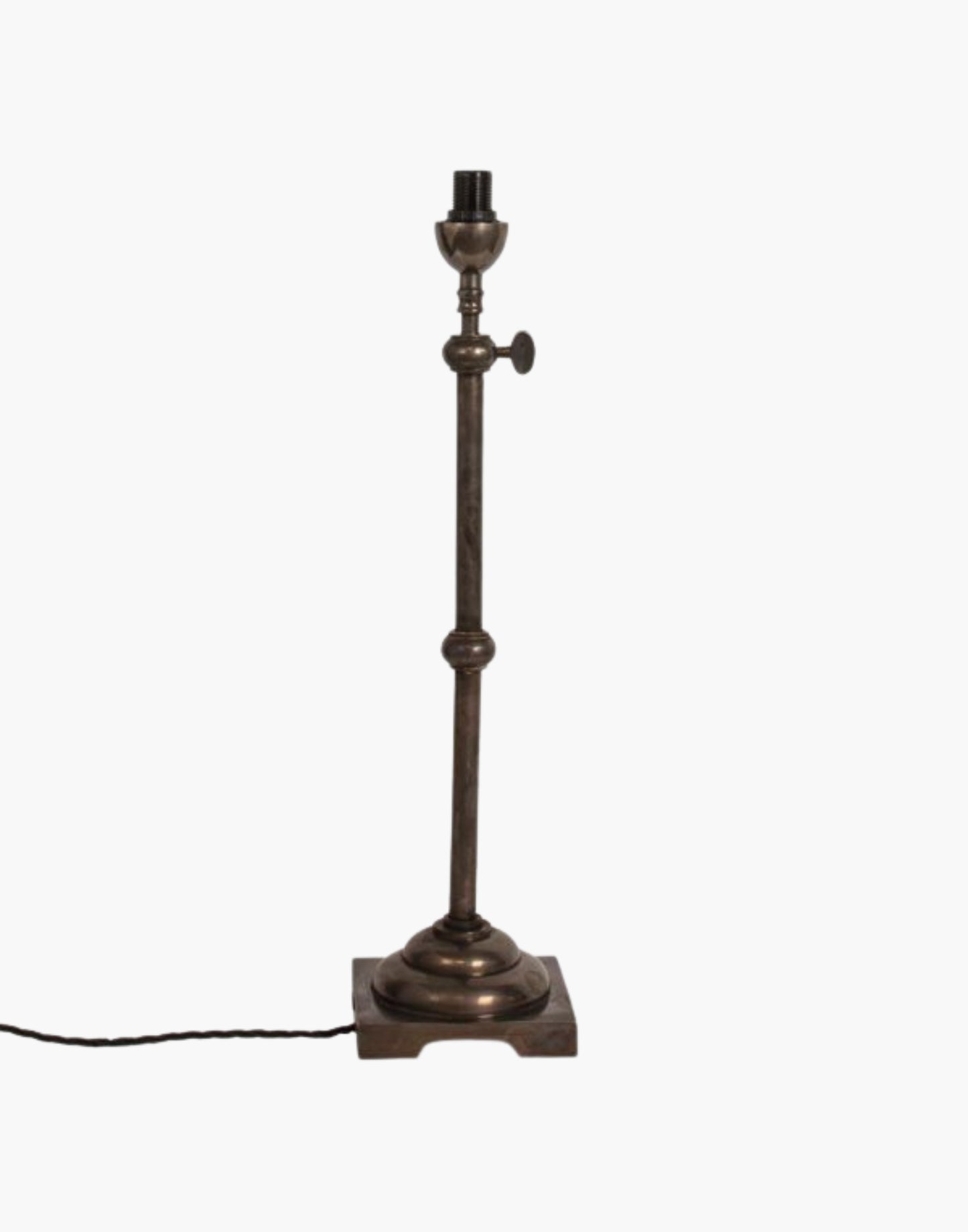 Pullman Lamp in solid brass, inspired by 1930s–1940s Pullman railway dining cars. Adjustable height with customizable finishes and shade options. Elegant and timeless design.