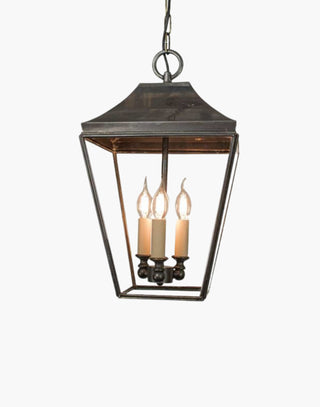 Knightsbridge Pendant (Medium) with 3-light cluster, handmade in solid brass. Elegant porch and hall lantern, ideal for traditional home lighting. Includes 19.5″ chain and ceiling canopy. Perfect for classic and timeless interiors.