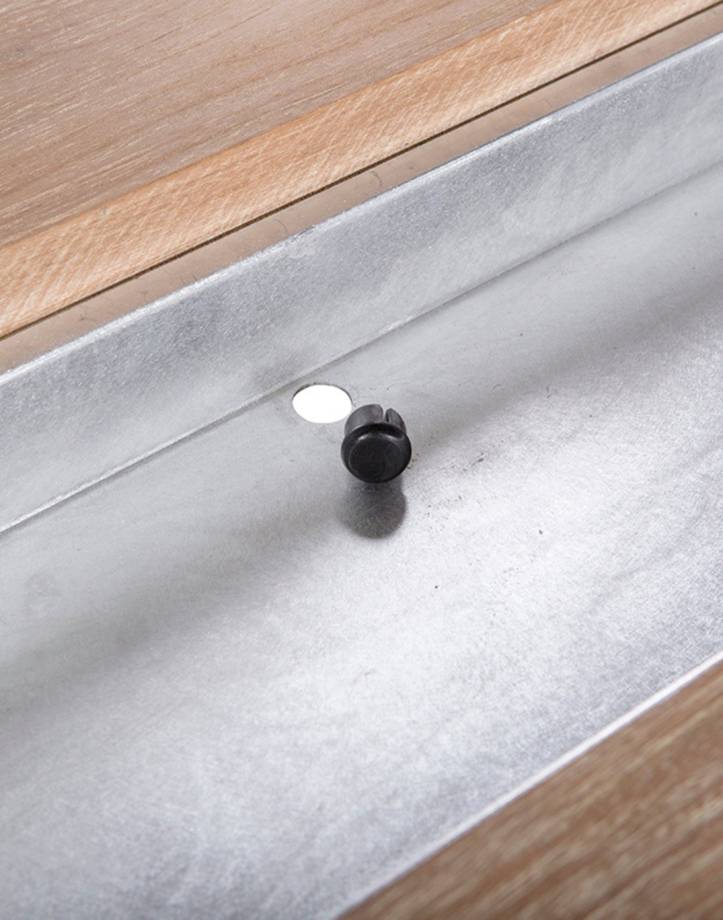 ustic Outdoor Dining Table with Removable Tray and Angled Legs